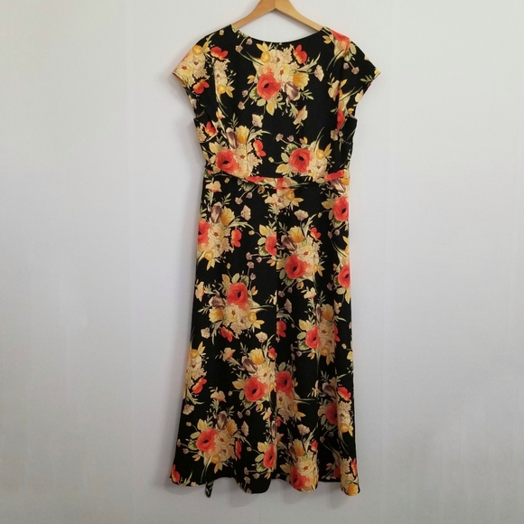 Sactuary Floral Bouquet Print Wrap Dress Size XL. Fits more like size M/L - Picture 5 of 10